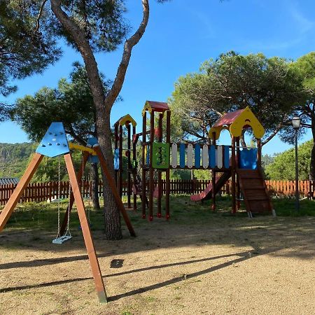 Camping Treumal Hotel Sant Antoni De Calonge Bagian luar foto