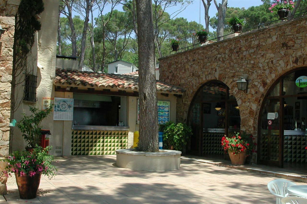 Camping Treumal Hotel Sant Antoni De Calonge Bagian luar foto